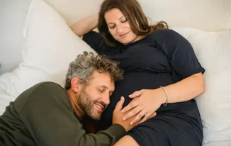 What Does a Pregnancy Pillow Do: Why Every Expecting Mom Needs One