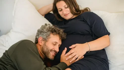 What Does a Pregnancy Pillow Do: Why Every Expecting Mom Needs One